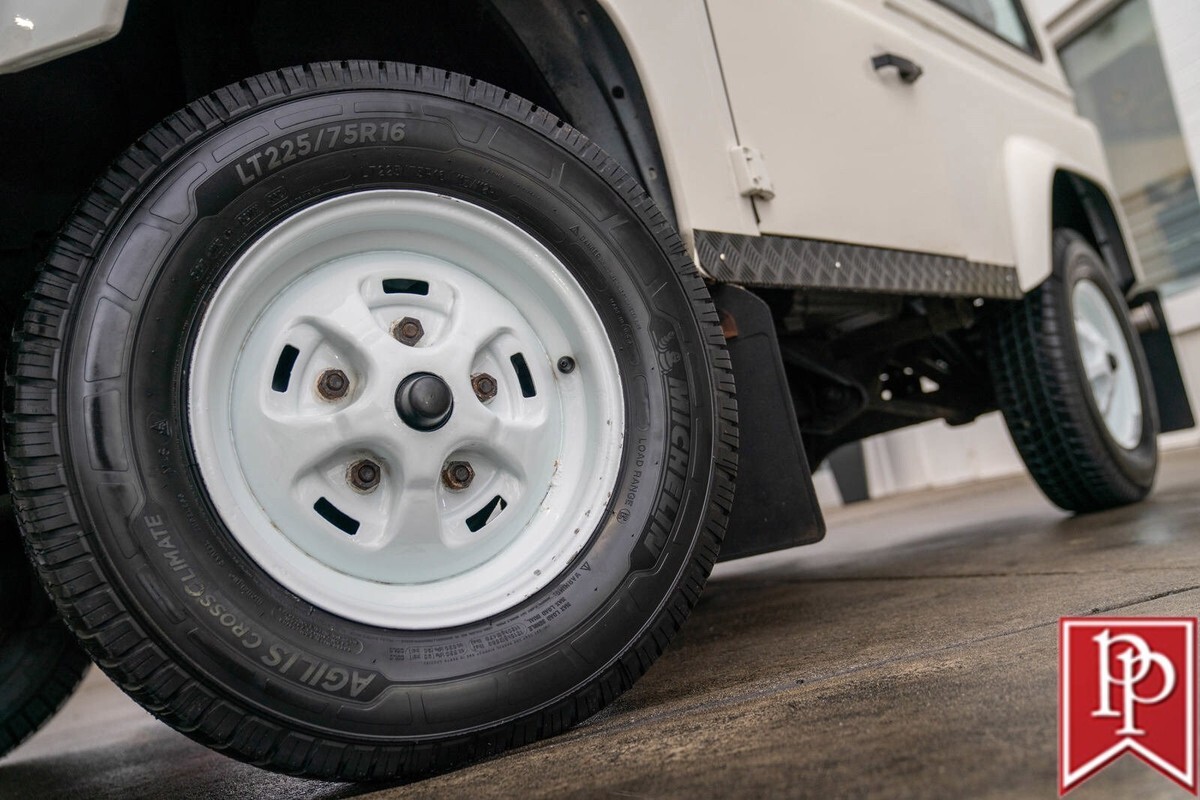 1990 Land Rover Defender 90 - photo 5
