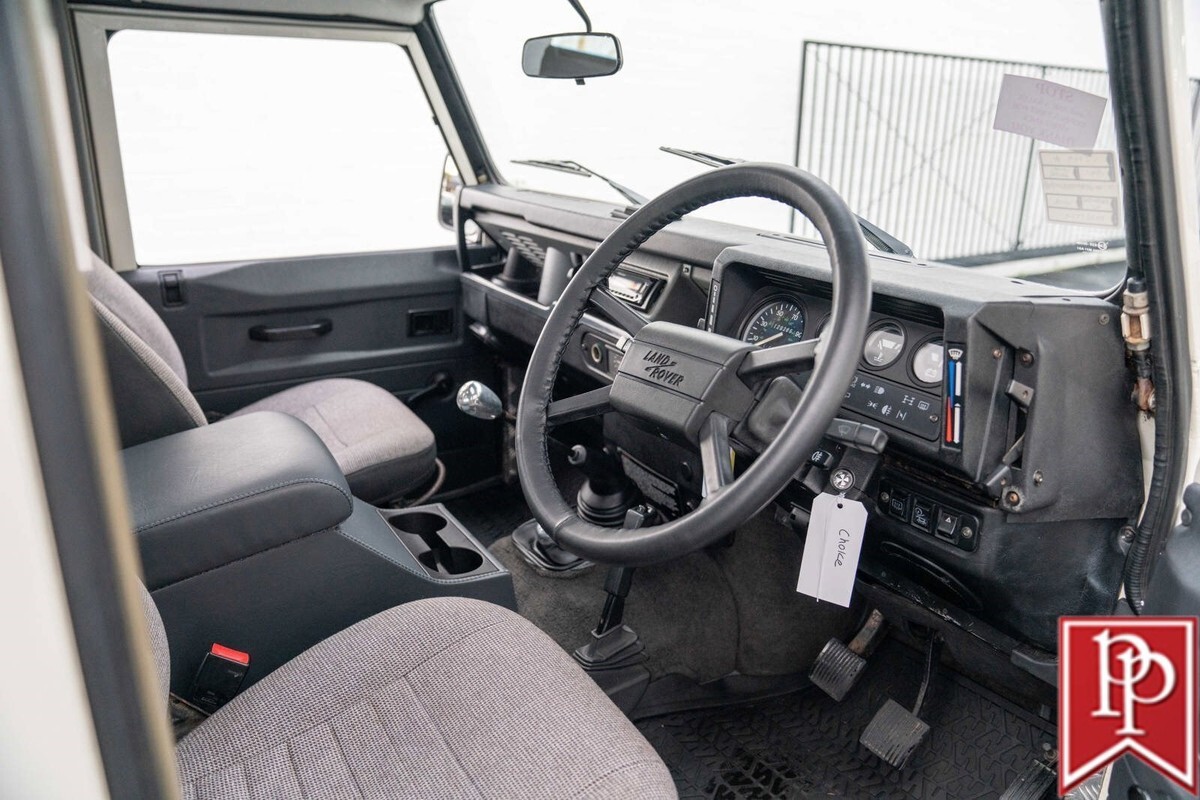 1990 Land Rover Defender 90 - photo 9
