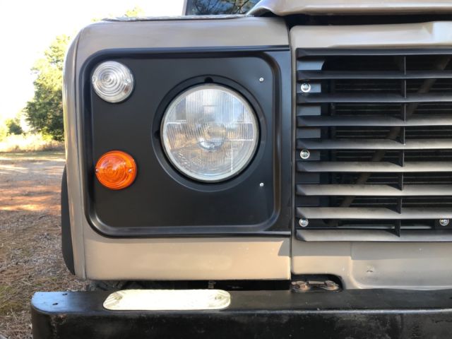 1990 Land Rover Defender - photo 8