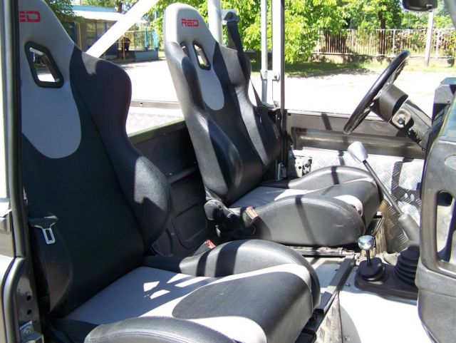 1990 Land Rover Defender D90 - photo 8