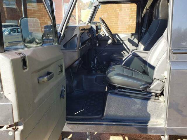 1990 Land Rover Defender - photo 11
