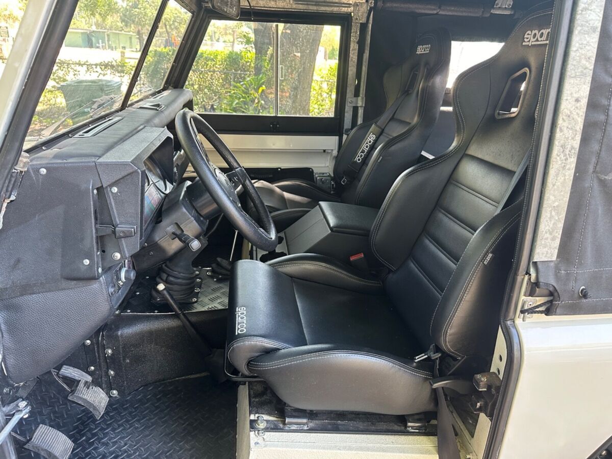 1980 Land Rover Defender - photo 11
