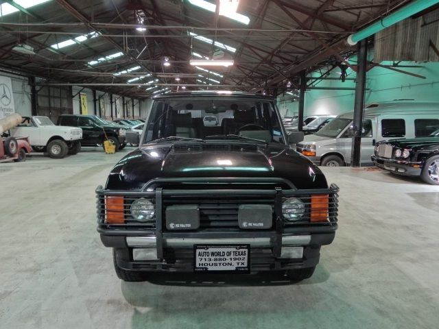 1990 Land Rover Range Rover County Sport Utility 4-Door 3.9L 1990 Land Rover Range Rover Land Rover Range Rover County