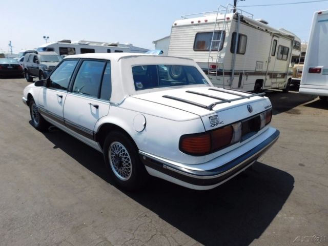 1990 Pontiac Bonneville LE - photo 3