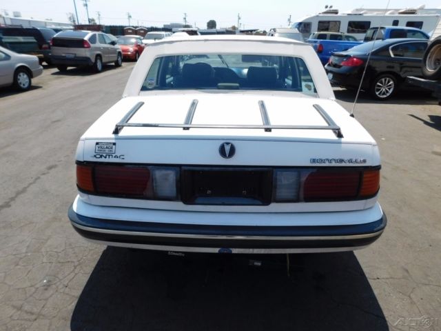 1990 Pontiac Bonneville LE - photo 4