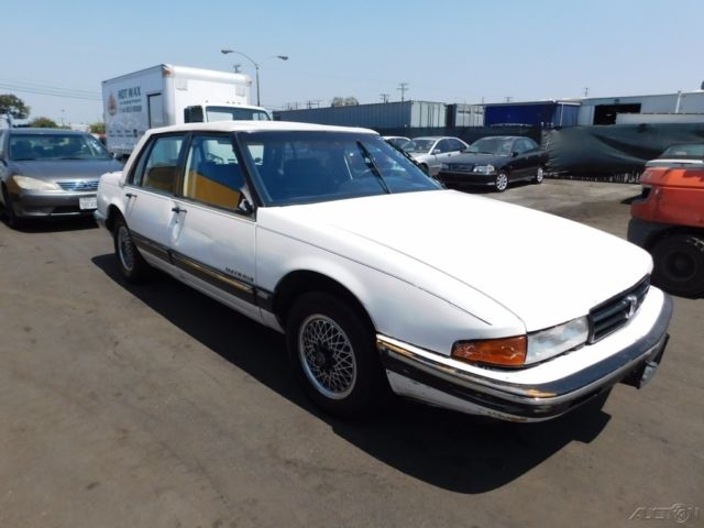 1990 Pontiac Bonneville LE - photo 7