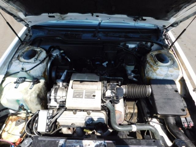 1990 Pontiac Bonneville LE - photo 9