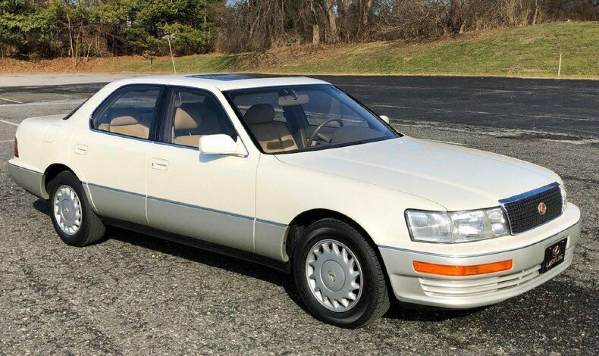 1990 Lexus LS400