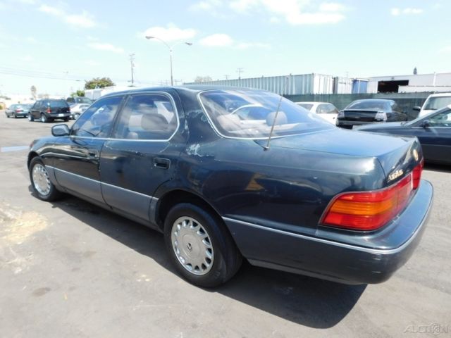 1990 Lexus LS - photo 3