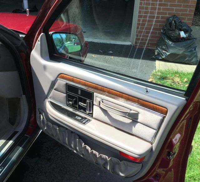 1990 Lincoln Continental - photo 12