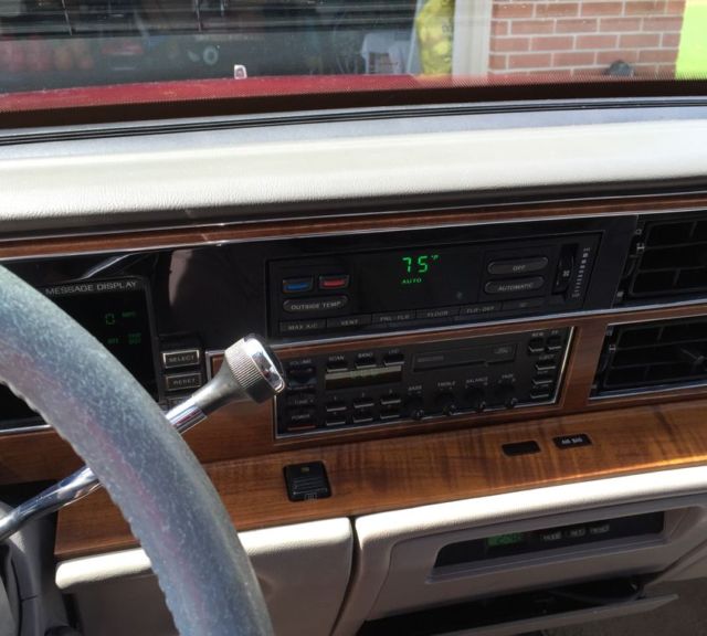 1990 Lincoln Continental - photo 7