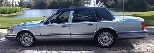 1990 LINCOLN TOWN CAR "CARTIER" 69K LADY OWNED- GARAGE KEPT ARIZONA CAR NO RUST! 1990 Lincoln Town Car