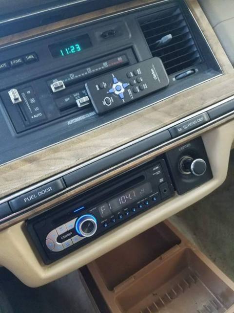 1990 Lincoln Town Car - photo 11