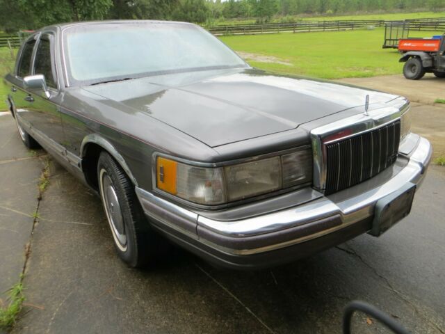 1990 Lincoln Town Car - photo 2
