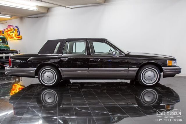 1990 Lincoln Town Car Signature - photo 9