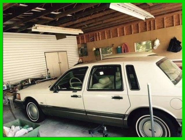 1990 Lincoln Town Car Signature 5L V8 Automatic RWD Sunroof Leather LOW MILES SC 1990 Lincoln Town Car Signature