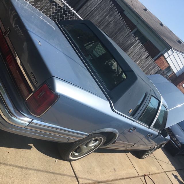1990 Lincoln Town Car Signature series - photo 3