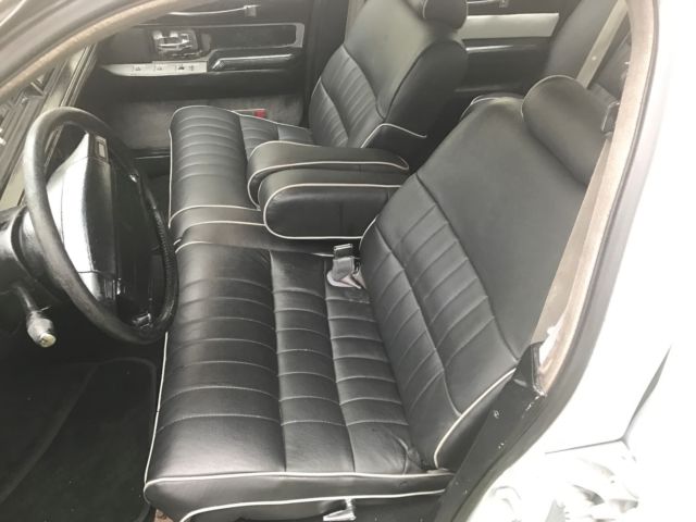 1990 Lincoln Town Car - photo 2