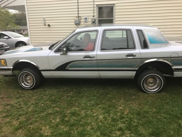 1990 Lincoln Town Car - photo 7