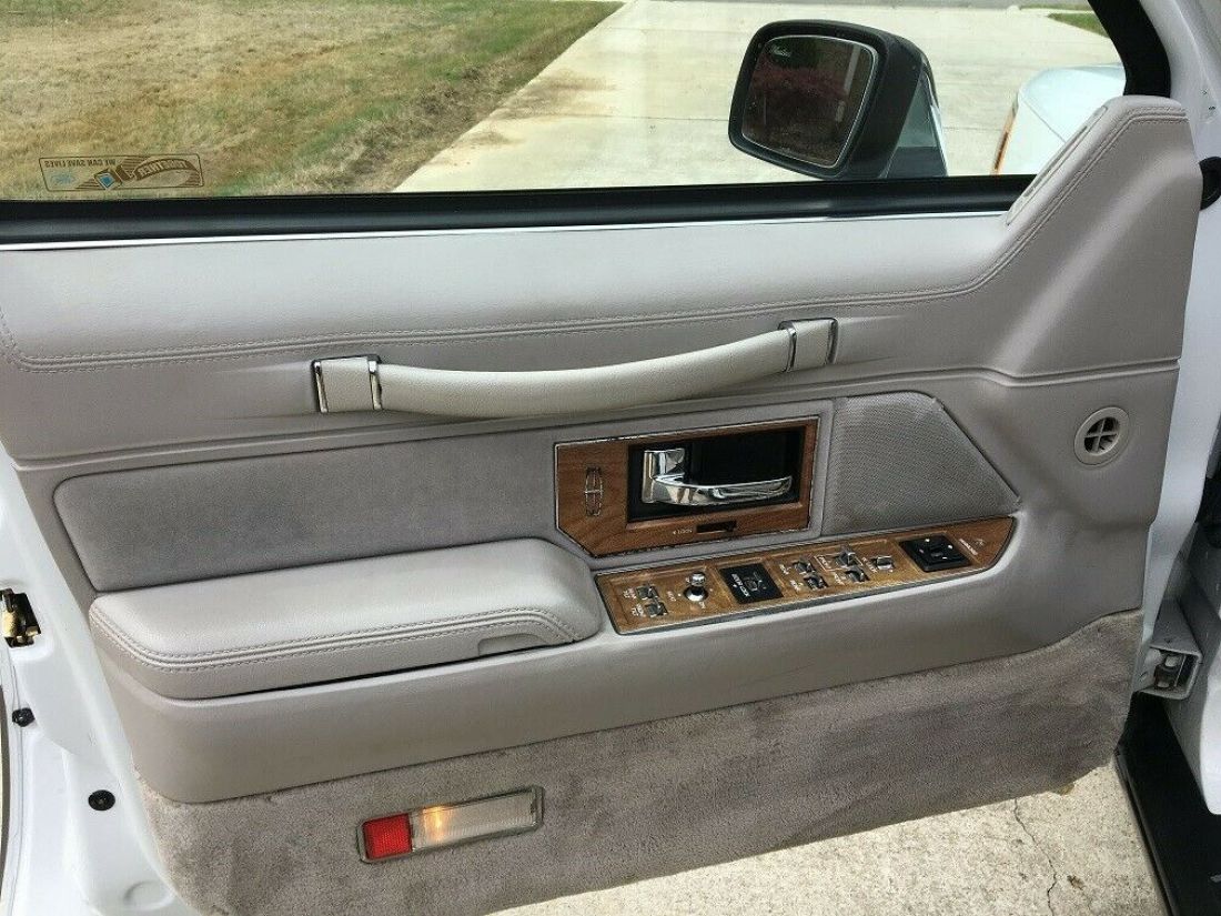 1990 Lincoln Town Car SIGNATURE - photo 5