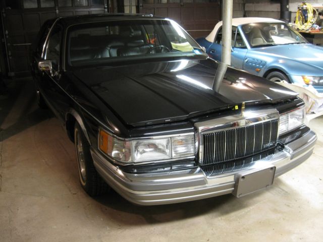 1990 Lincoln Town Car signature,special edition,13k original miles 1990 Lincoln Town Car signature