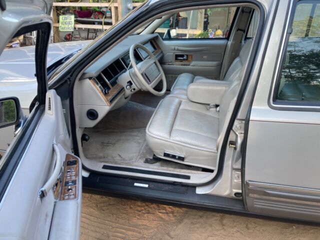 1990 Lincoln Cartier edtion - photo 8