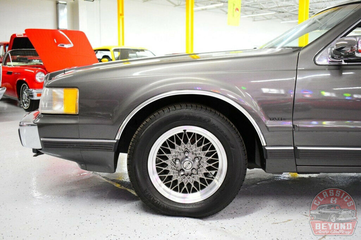 1990 Lincoln Mark Series LSC - photo 10