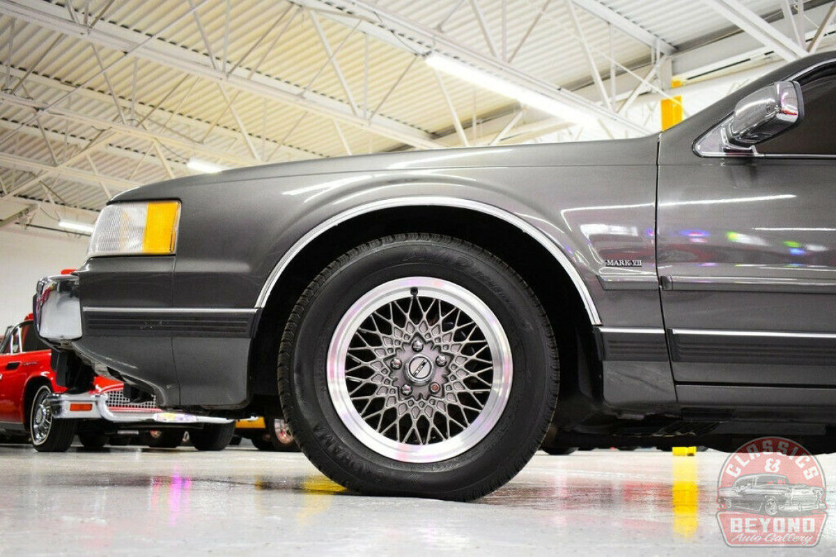 1990 Lincoln Mark Series LSC - photo 11