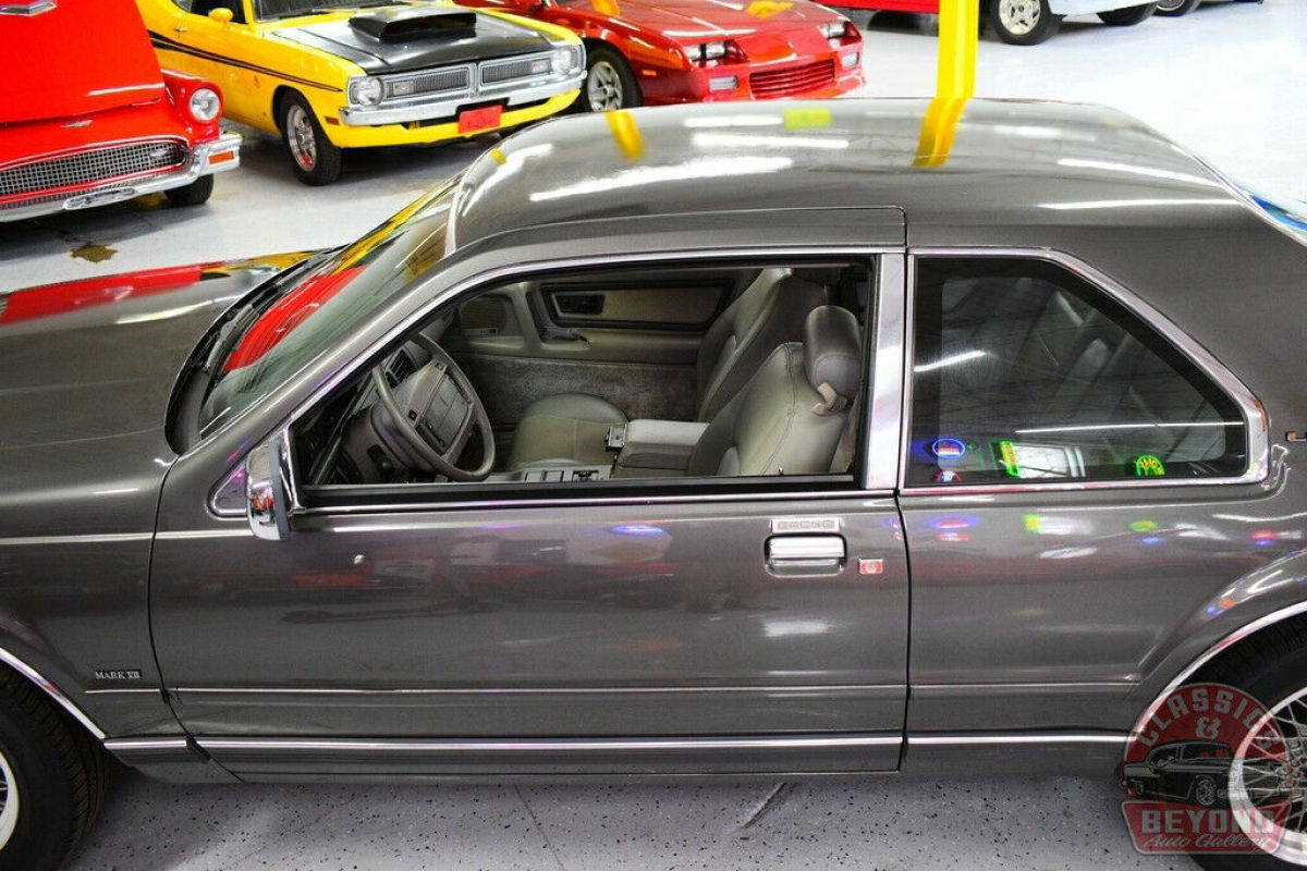 1990 Lincoln Mark Series LSC - photo 12