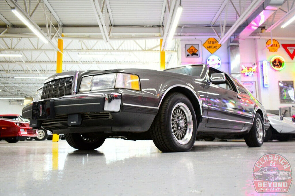 1990 Lincoln Mark Series LSC - photo 8