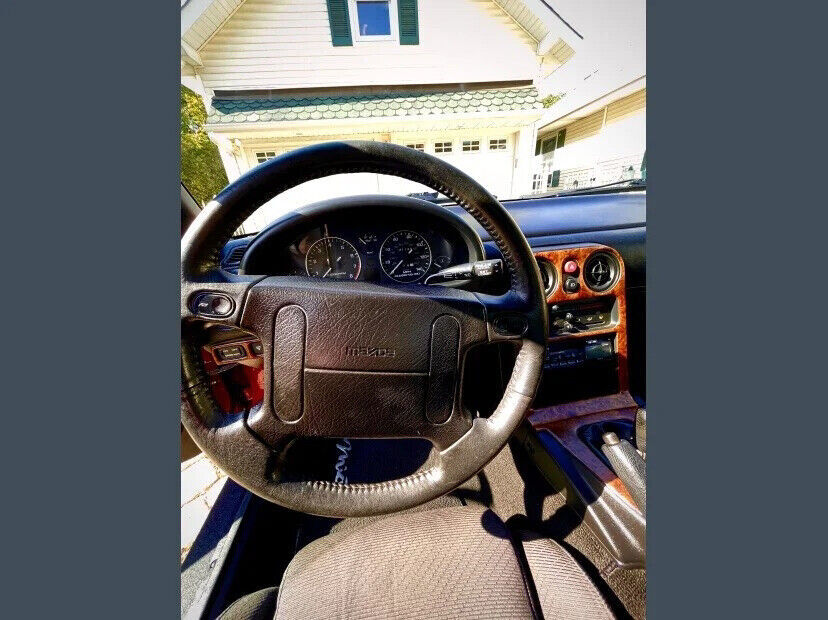 1990 Mazda MX-5 Miata 2dr Convertible w/OEM Hardtop - photo 10