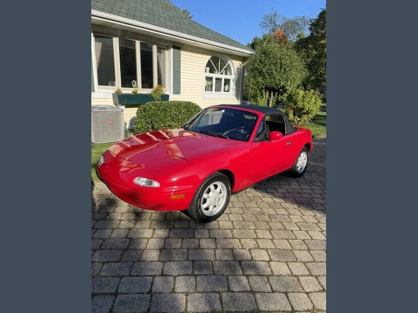 1990 Mazda MX-5 Miata 2dr Convertible w/OEM Hardtop - photo 3