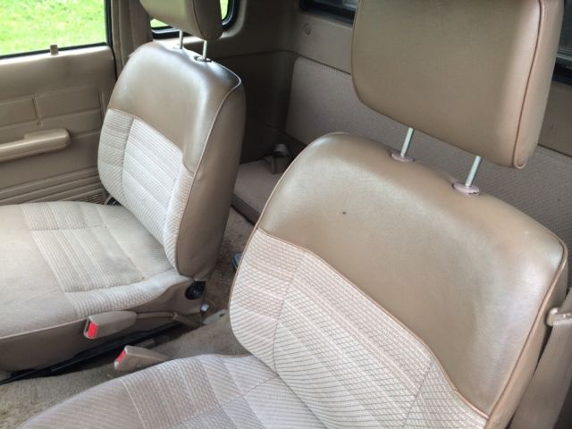 1990 Mazda B-Series Pickups LE - photo 5
