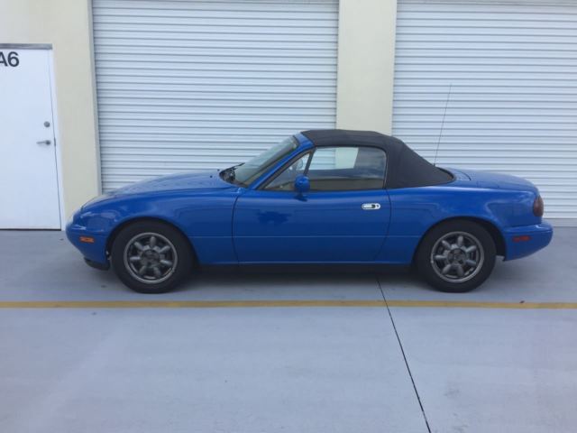 1990 Mazda Miata 1.6l 5 Speed Convertible Mariner Blue 1990 Mazda MX-5 Miata NA
