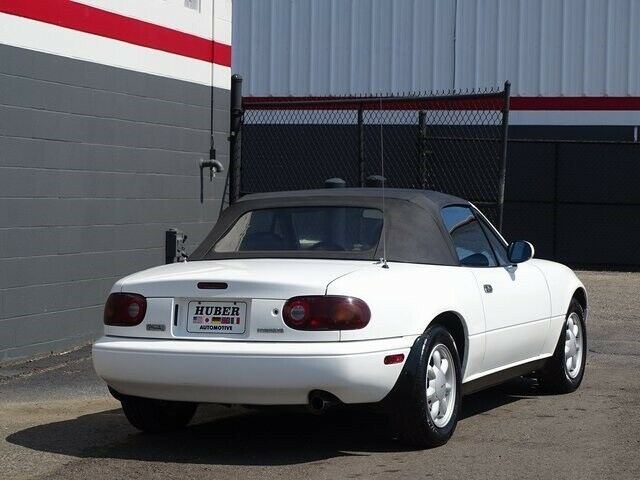1990 Mazda MX-5 Miata -- - photo 11