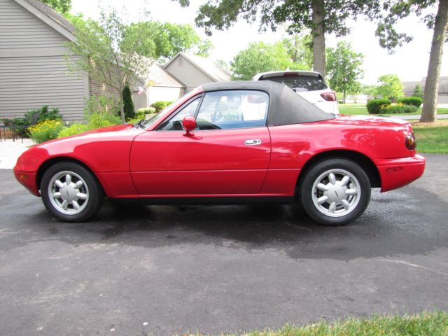 1990 Mazda MX-5 Miata All options package "B"