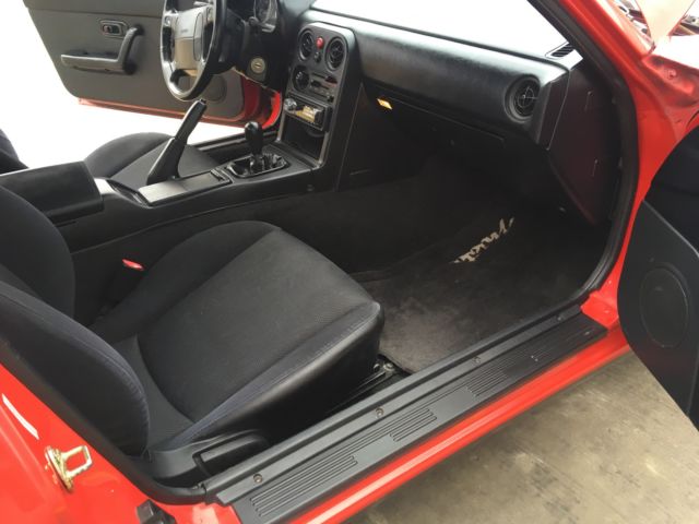 1990 Mazda MX-5 Miata 2 seat convertible/coupe - photo 11