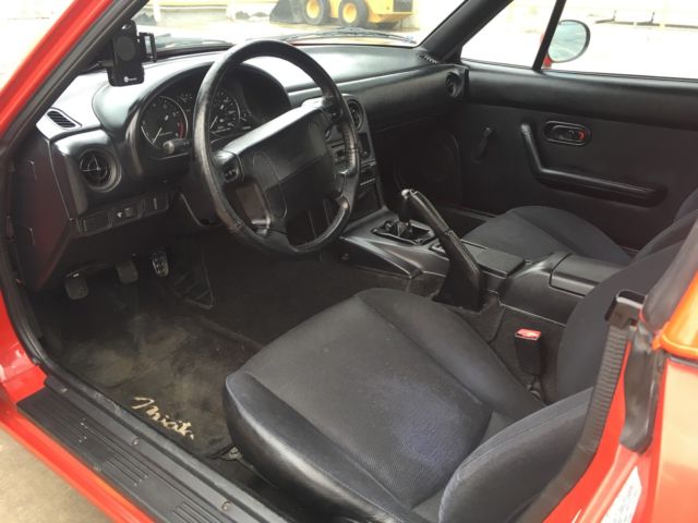 1990 Mazda MX-5 Miata 2 seat convertible/coupe - photo 7