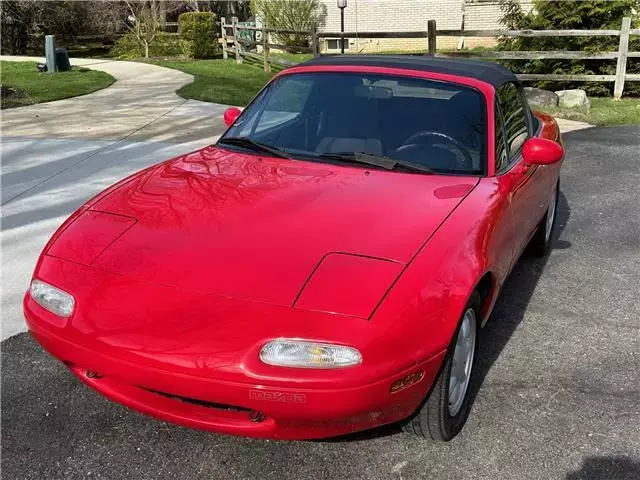 1990 Mazda MX-5 Miata- 1 OWNER- 5 SPEED- A/C- 62,650 MILES! 1990 Mazda MX-5 Miata