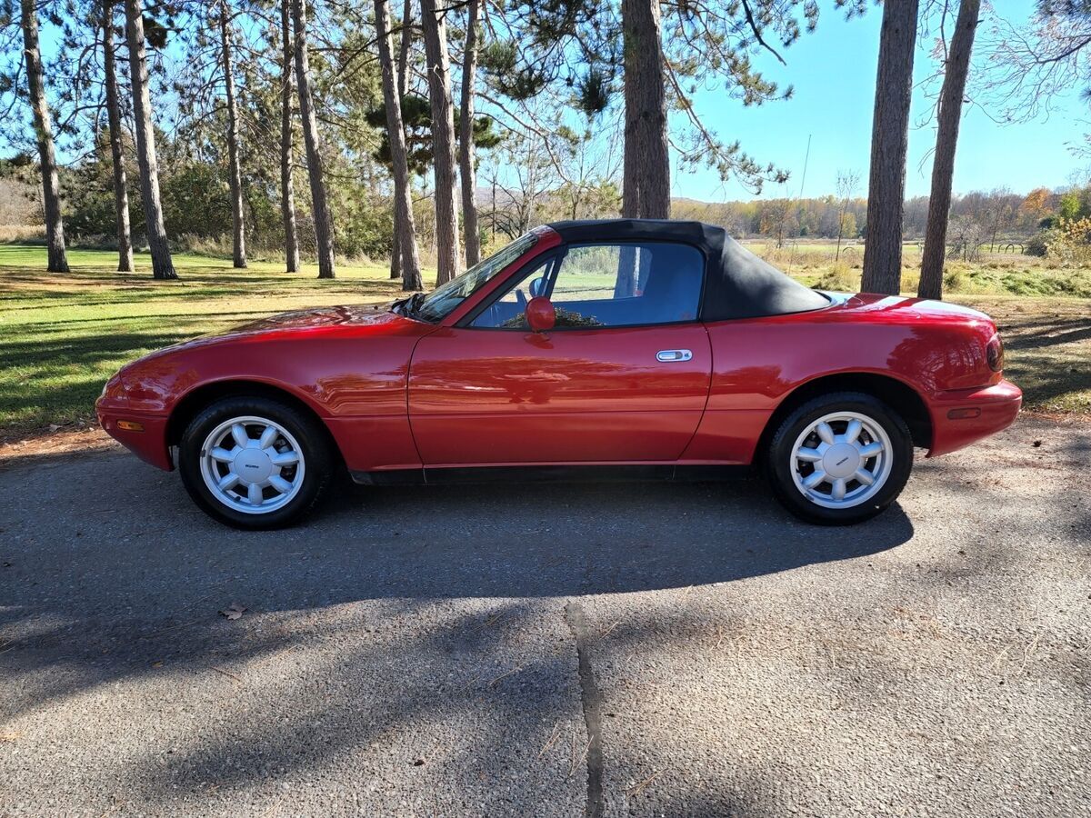 1990 Mazda MX-5 Miata Convertible - photo 3