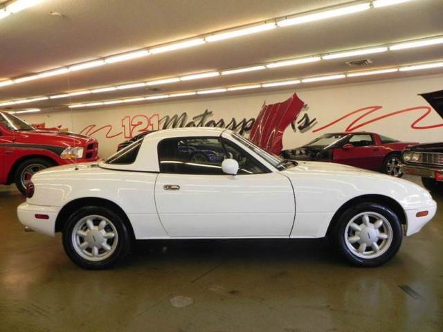 1990 Mazda MX-5 Miata 2dr Convertible - photo 2