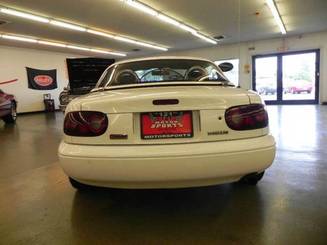 1990 Mazda MX-5 Miata 2dr Convertible - photo 8