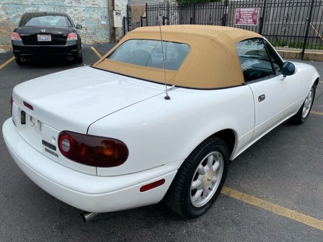 1990 Mazda MX-5 Miata Base 2dr Convertible - photo 10