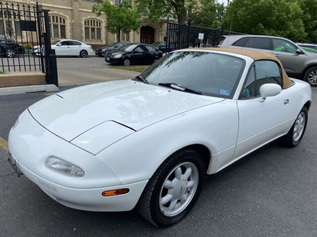 1990 Mazda MX-5 Miata Base 2dr Convertible - photo 3