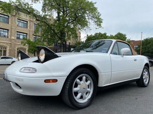 1990 Mazda MX-5 Miata Base 2dr Convertible - photo 4
