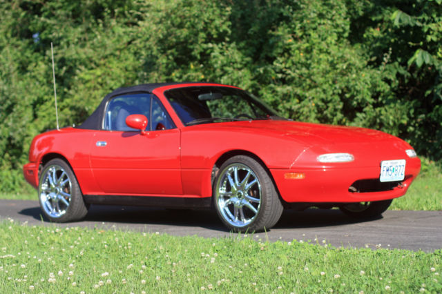 1990 Mazda MX-5 Miata convertible 5 speed 1990 Mazda MX-5 Miata