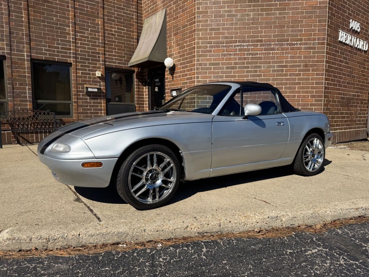 1990 Mazda MX-5 Miata Convertible - 6spd - photo 2