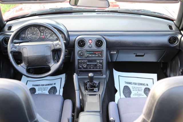 1990 Mazda MX-5 Miata CONVERTIBLE - photo 12