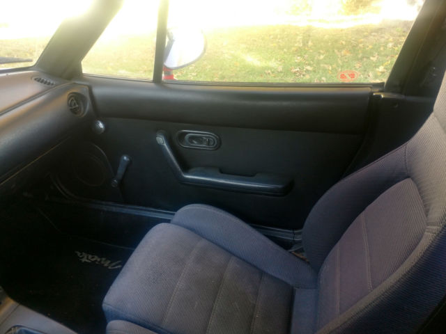 1990 Mazda MX-5 Miata Convertible - photo 8