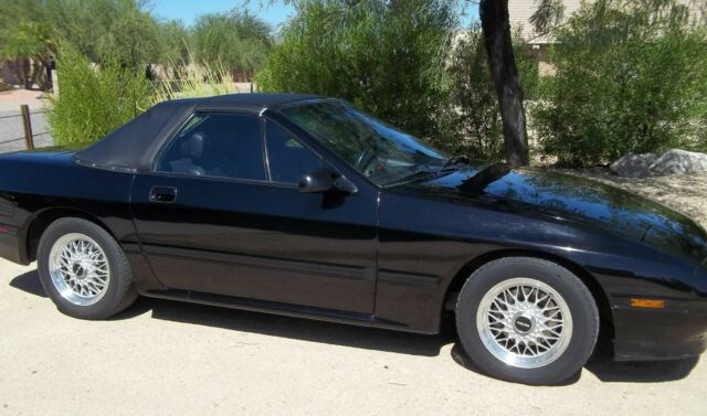 1990 Mazda RX-7 2-Door Convertible - photo 3